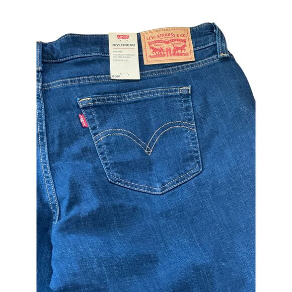 Levi's Women's Boyfriend Jeans, Plus Size 20W, Relaxed Fit Mid-Rise - Picture 9 of 9